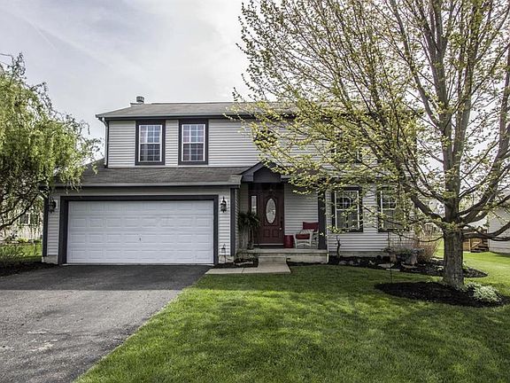3rd image of 1590 Windsong Dr