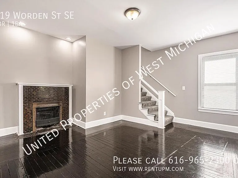 919 Worden St SE — Photo 6