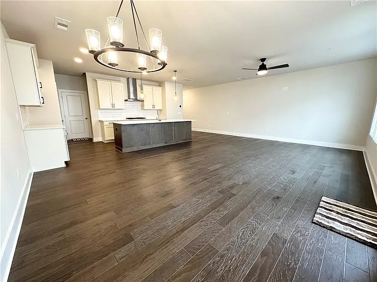 1237 Waldon Xing — Photo 5