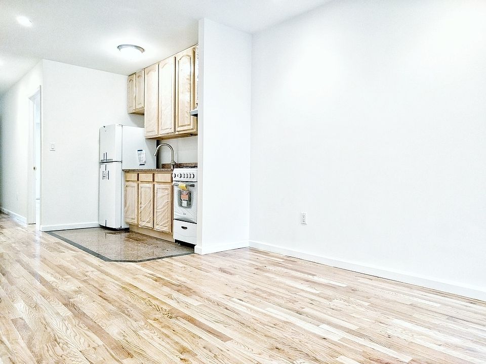 1st image of 1413 2nd Ave #3A