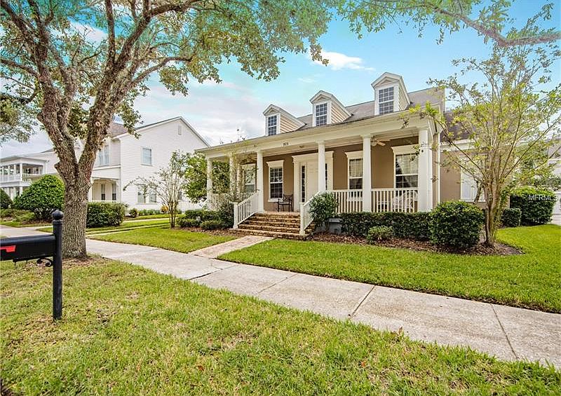 1st image of 925 Jasmine St