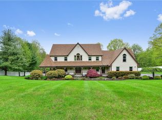 58 Manor Rd, Patterson, NY 12563