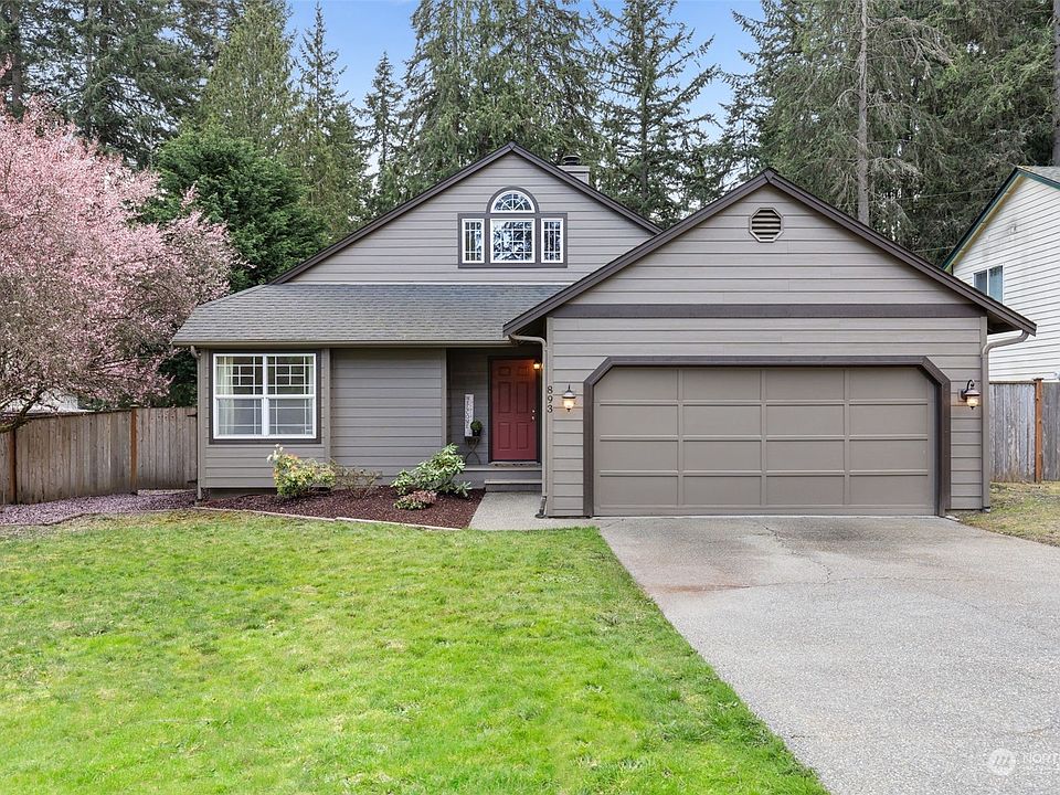 1st image of 893 NE Gold Stone Lane