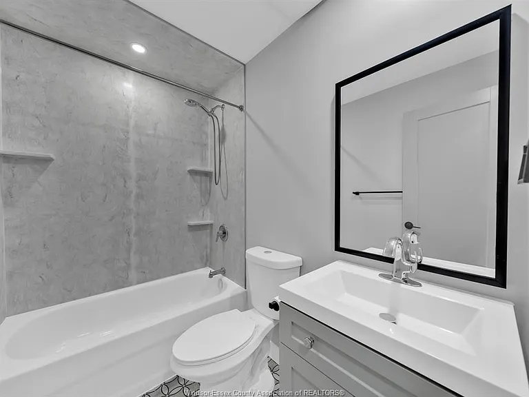 1904 Olive Rd #1 — Photo 8