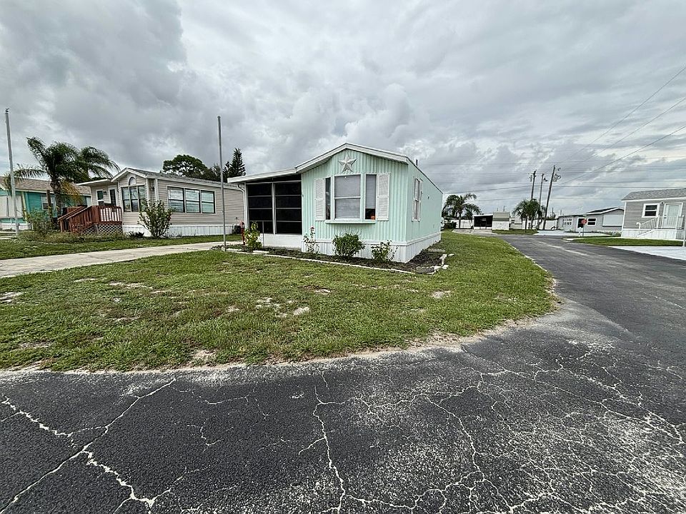 1st image of 14 Pine Ridge Ter #311