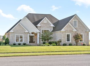 410 McAllister Cir, Hopkinsville, KY 42240