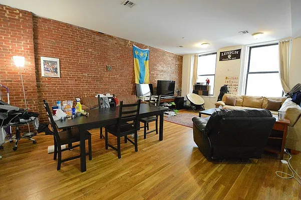 Rented by Alpha Acquisitions Realty Corp | media 25