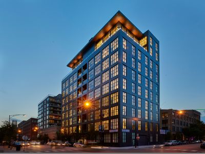 900 W Washington Blvd #403, Chicago, IL, 60607