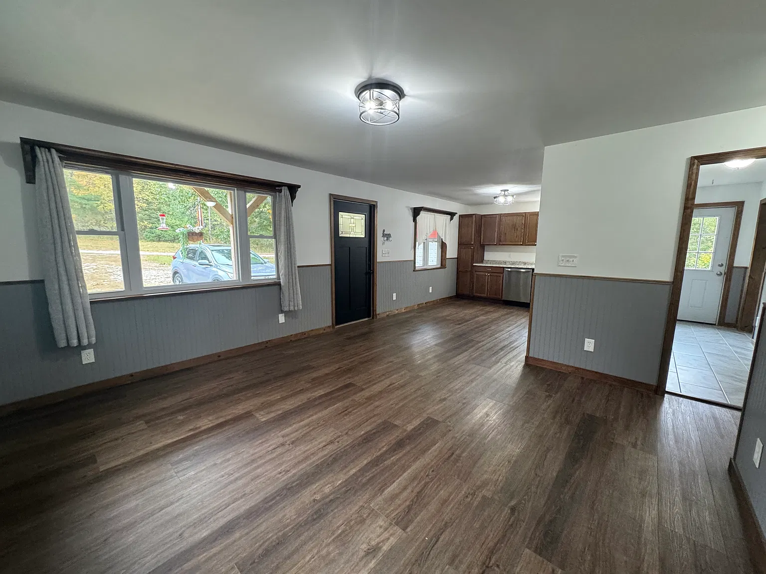 3 bed, 1100 sqft, $1,875 — Photo 4