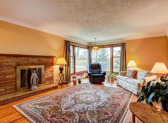 2nd image of 351 Schletty Ln