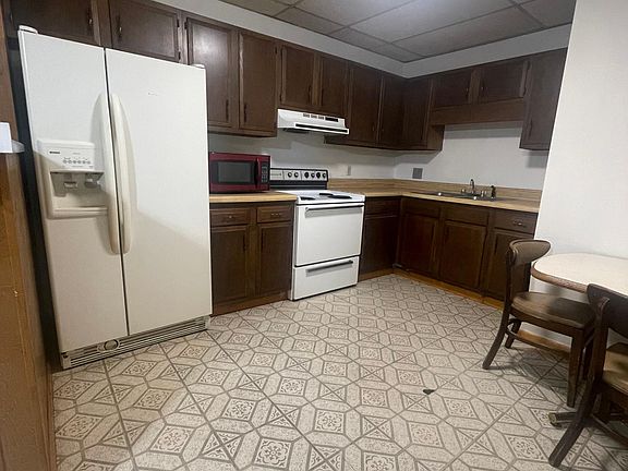 5th image of 28 W Main St #4