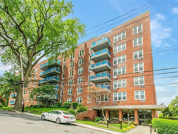 3rd image of 21 Fairview Ave APT 530