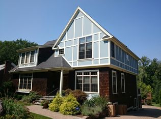 135 Lagrange St, Brookline, MA 02467