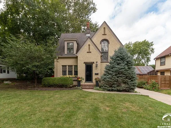 2209 Vermont St, Lawrence, KS 66046