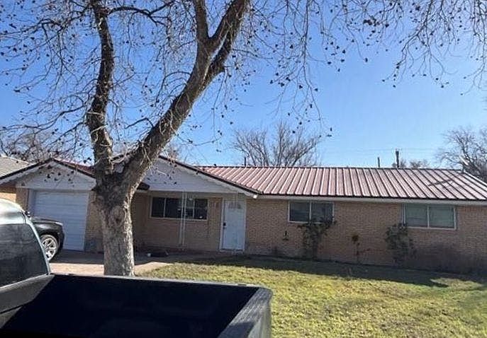 2nd image of 1204 NW 12th Pl