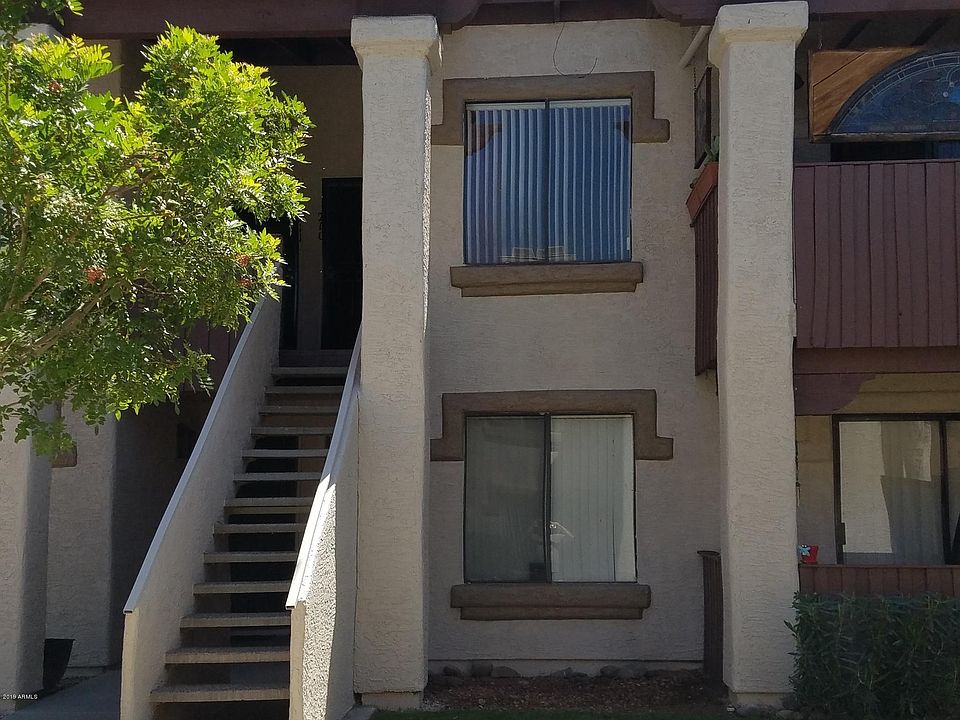 1st image of 3102 E Clarendon Ave Unit 203