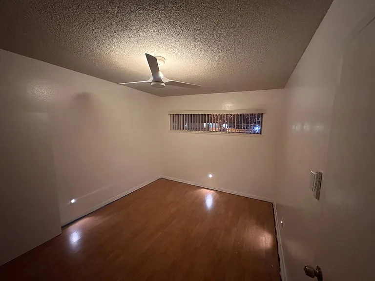 350 E Desert Inn Rd #F202 — Photo 11