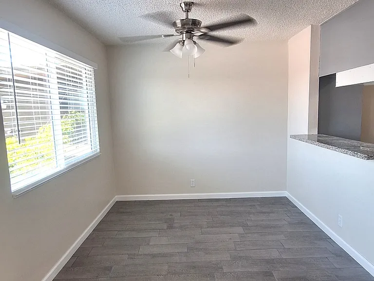 13322 Cordary Ave #B — Photo 6