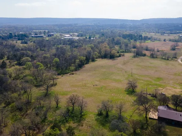 414001 E 1855th Rd, Moyers, OK 74557