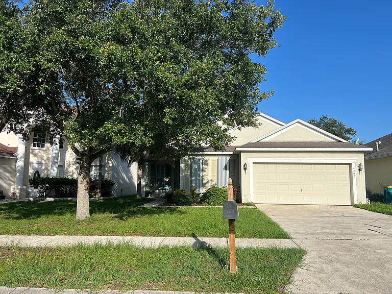 4292 Collinwood Dr — Photo 1