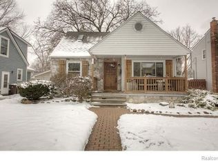 701 Sunset St, Plymouth, MI 48170