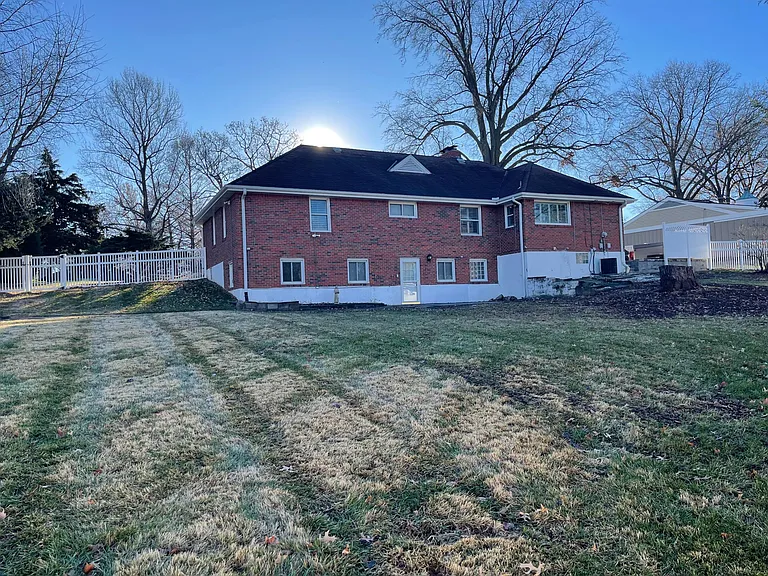 24 NE Normandy Ln — Photo 30