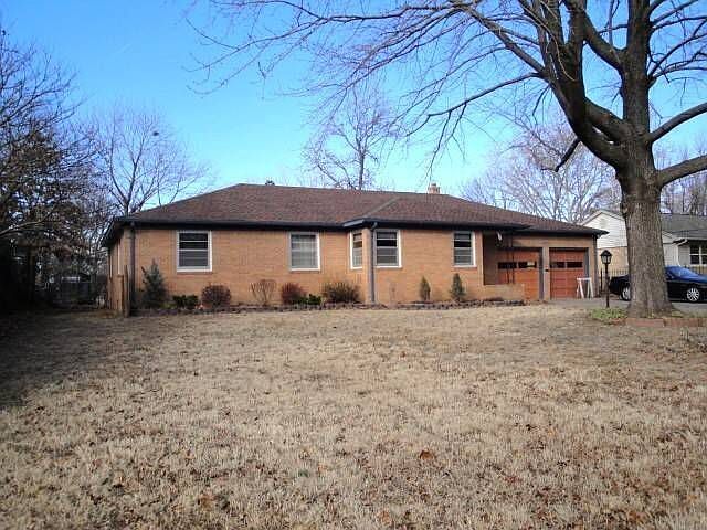 2nd image of 1557 N Woodrow Ct
