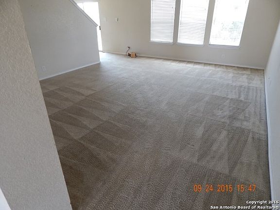 3rd image of 437 Copper Wood Dr