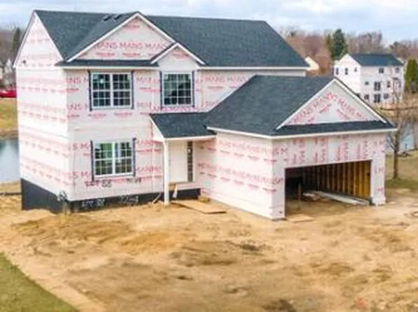 7133 Belle Pointe Dr, Belleville, MI 48111