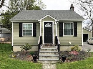 37 Friendly Ln, Poughkeepsie, NY 12603