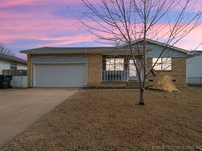809 N Dogwood St, Owasso, OK, 74055