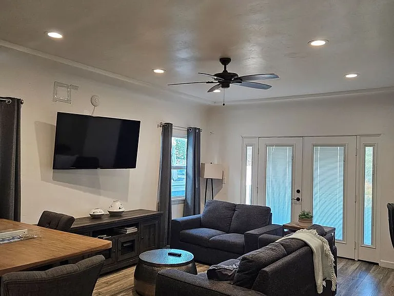 540 Orange Ave — Photo 13