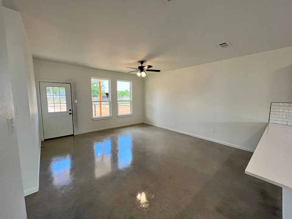 3 bed-Living
