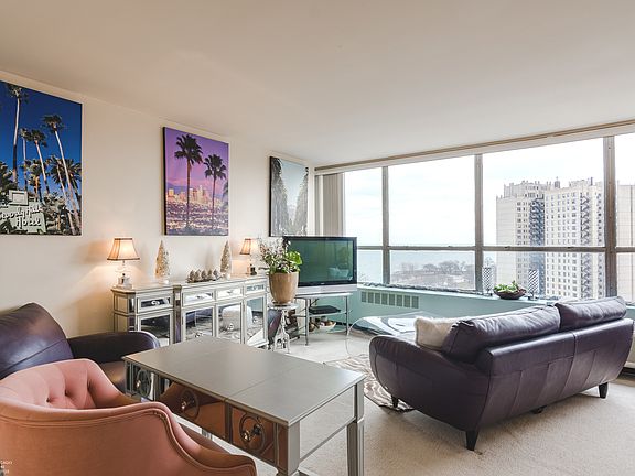 3rd image of 4800 S Chicago Beach Dr APT 1708S