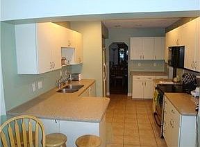 3rd image of 550 Camelia Ln