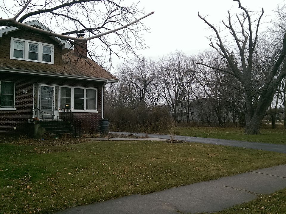 Front + Adjoining Lot