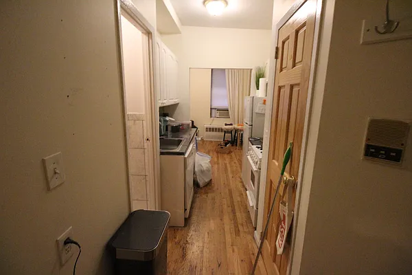 Rented by Luxor Homes & Investment Realty | media 12