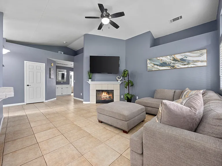 9506 Ravenrock Dr — Photo 14