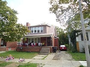 1st image of 5758 Lakewood St