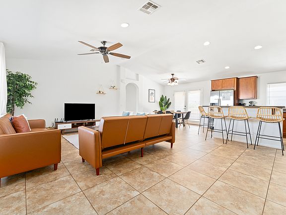 4th image of 7593 Persia Ave