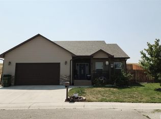 1315 Green River Rd, Douglas, WY 82633