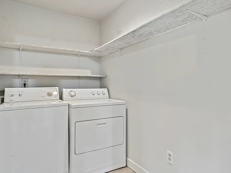 7521 10th Avenue Ct E — Photo 3