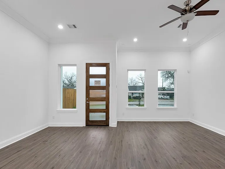 7315 Iwo Jima Rd #B — Photo 11