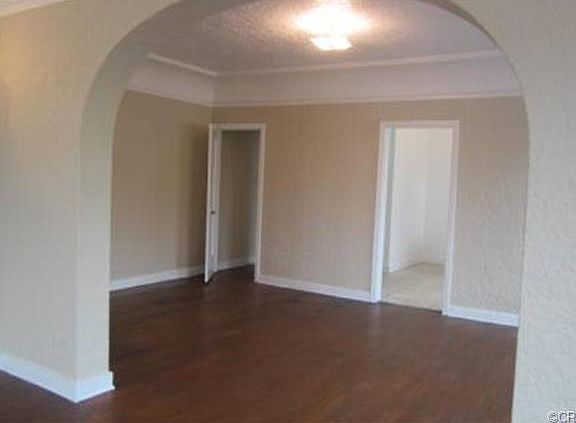 4th image of 102 N Oxford Ave APT 4