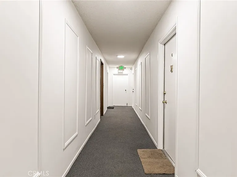 5409 Radford Ave #7 — Photo 24