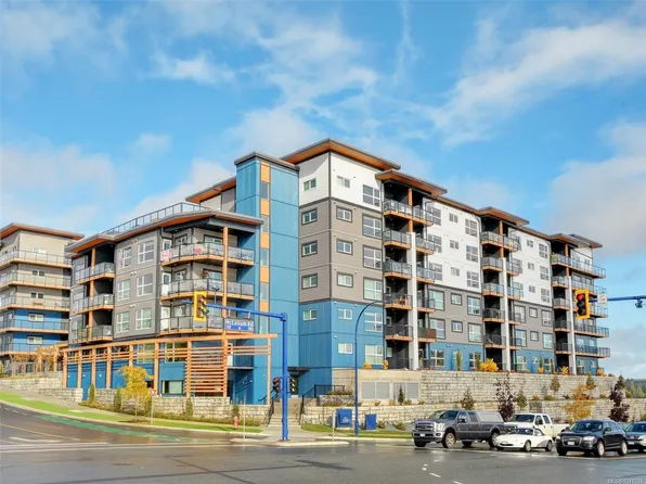 2469 Gateway Rd #106, Langford, BC V9B 6R7