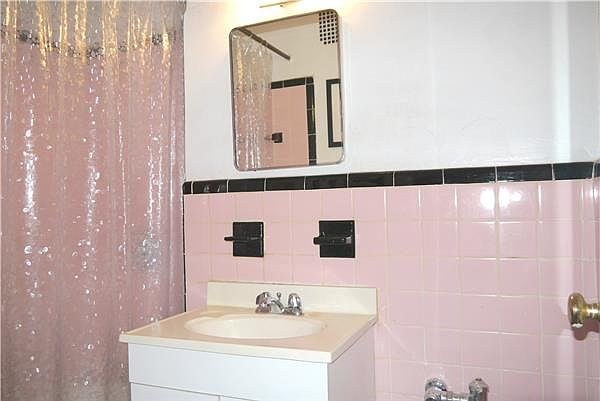 1st image of 148 E 84th St APT 3A