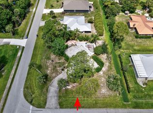 702 Lake Drive, Sebastian, FL 32958