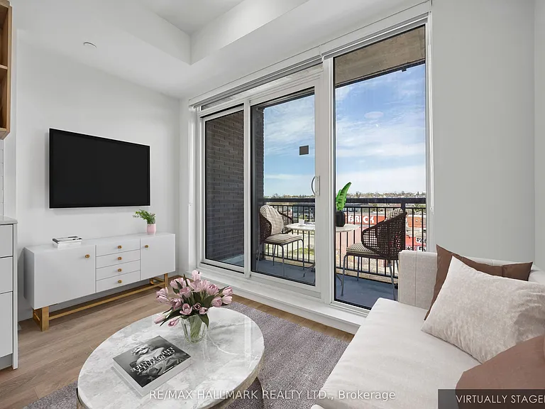 1185 Dupont St #515 — Photo 7