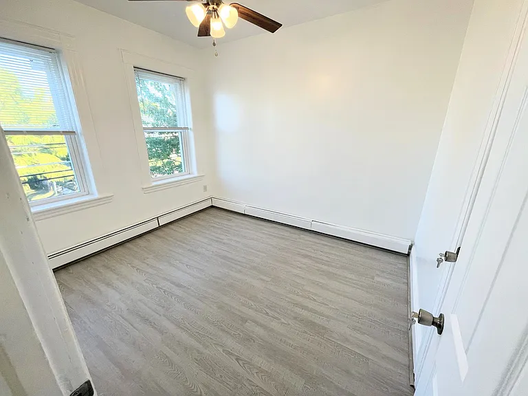 532 Fern Ave #2 — Photo 8